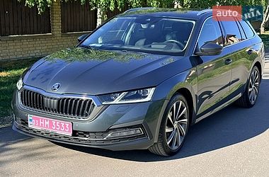 Универсал Skoda Octavia 2020 в Ужгороде