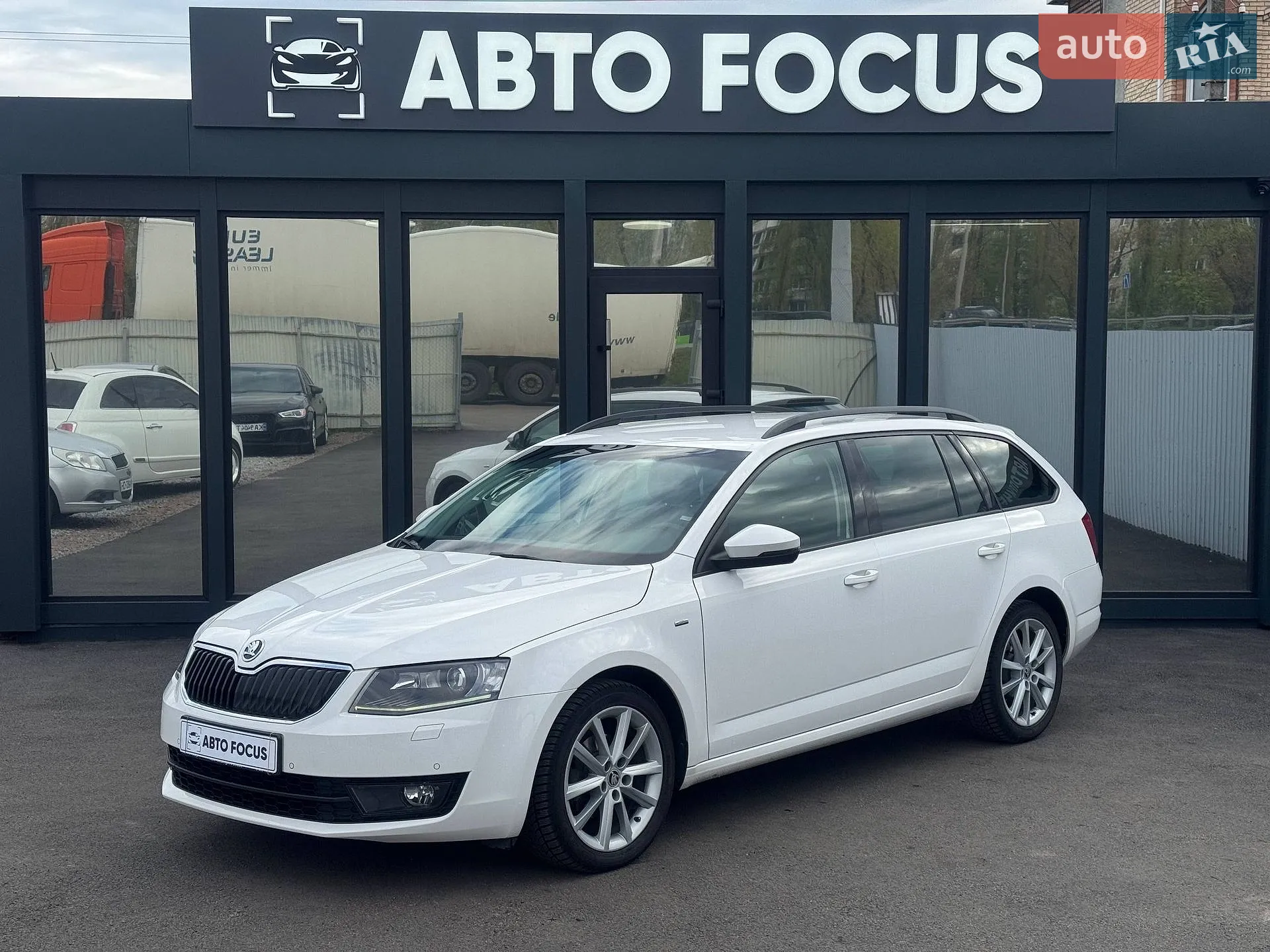 2016 Skoda Octavia - мініатюра 4