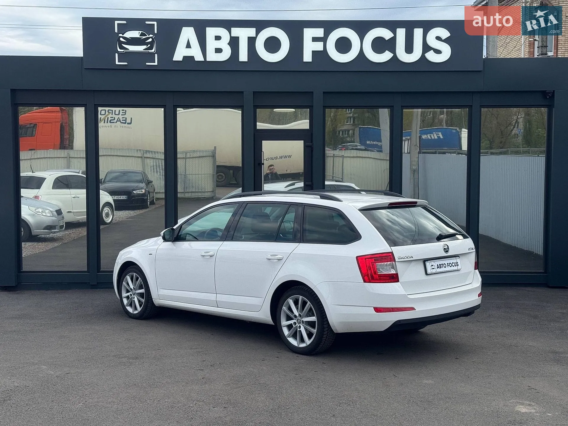 2016 Skoda Octavia - мініатюра 8