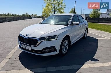 Ліфтбек Skoda Octavia 2021 в Мукачевому