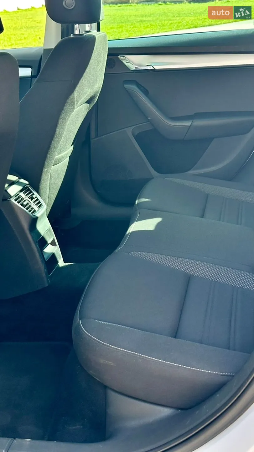 2019 Skoda Octavia - мініатюра 24