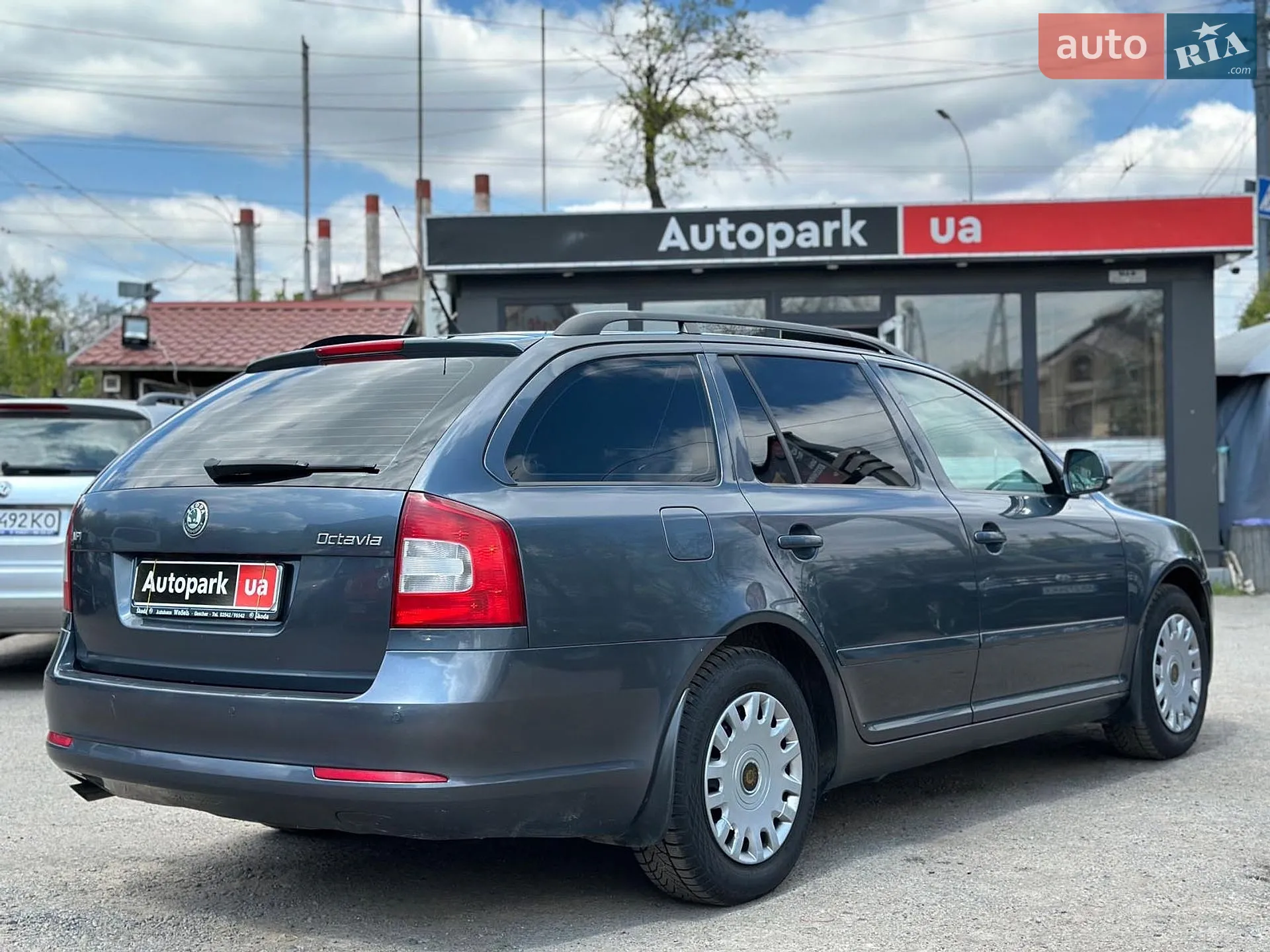 2010 Skoda Octavia - мініатюра 13