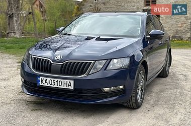 Лифтбек Skoda Octavia 2017 в Хмельницком