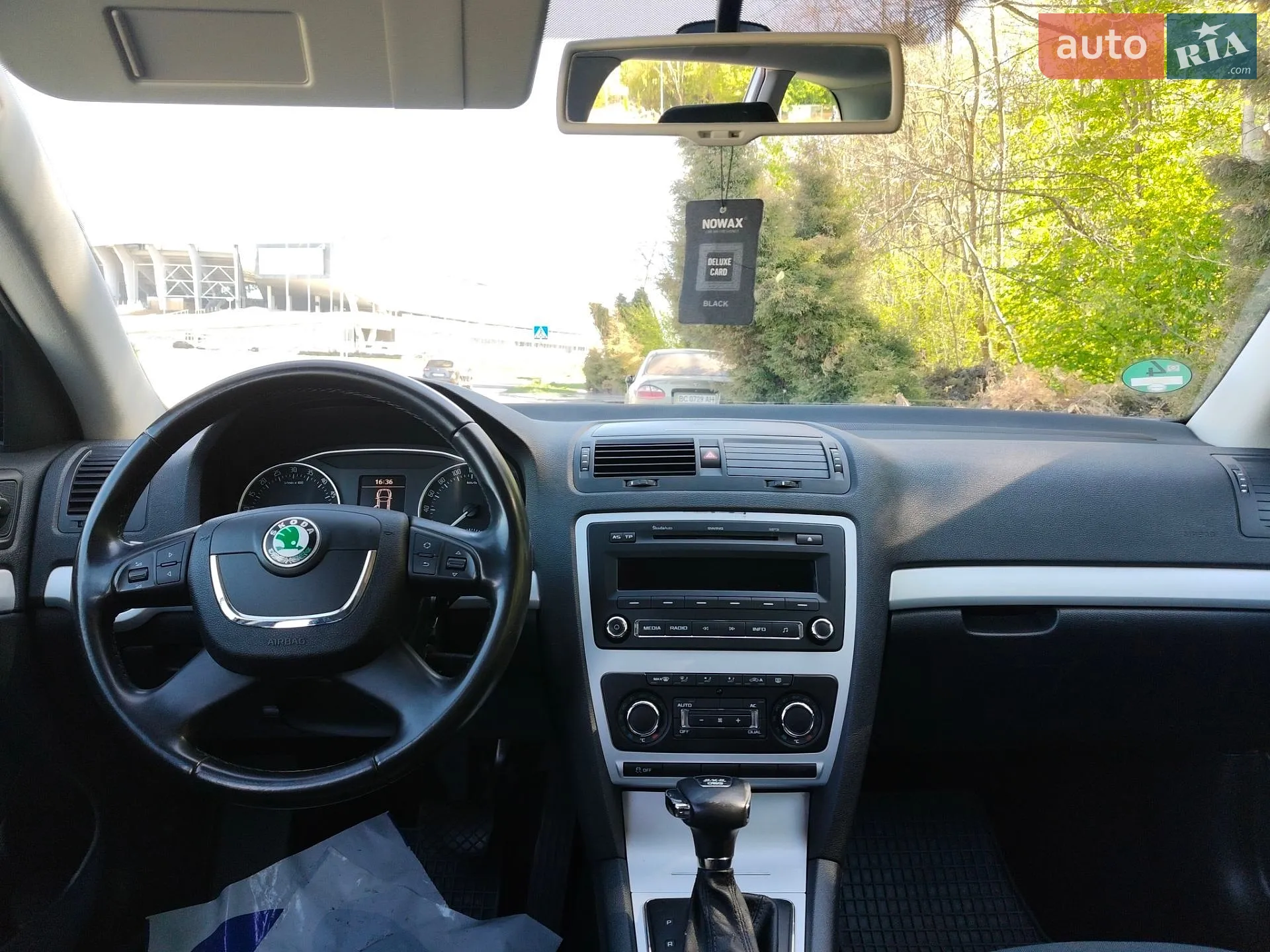 2011 Skoda Octavia - мініатюра 29
