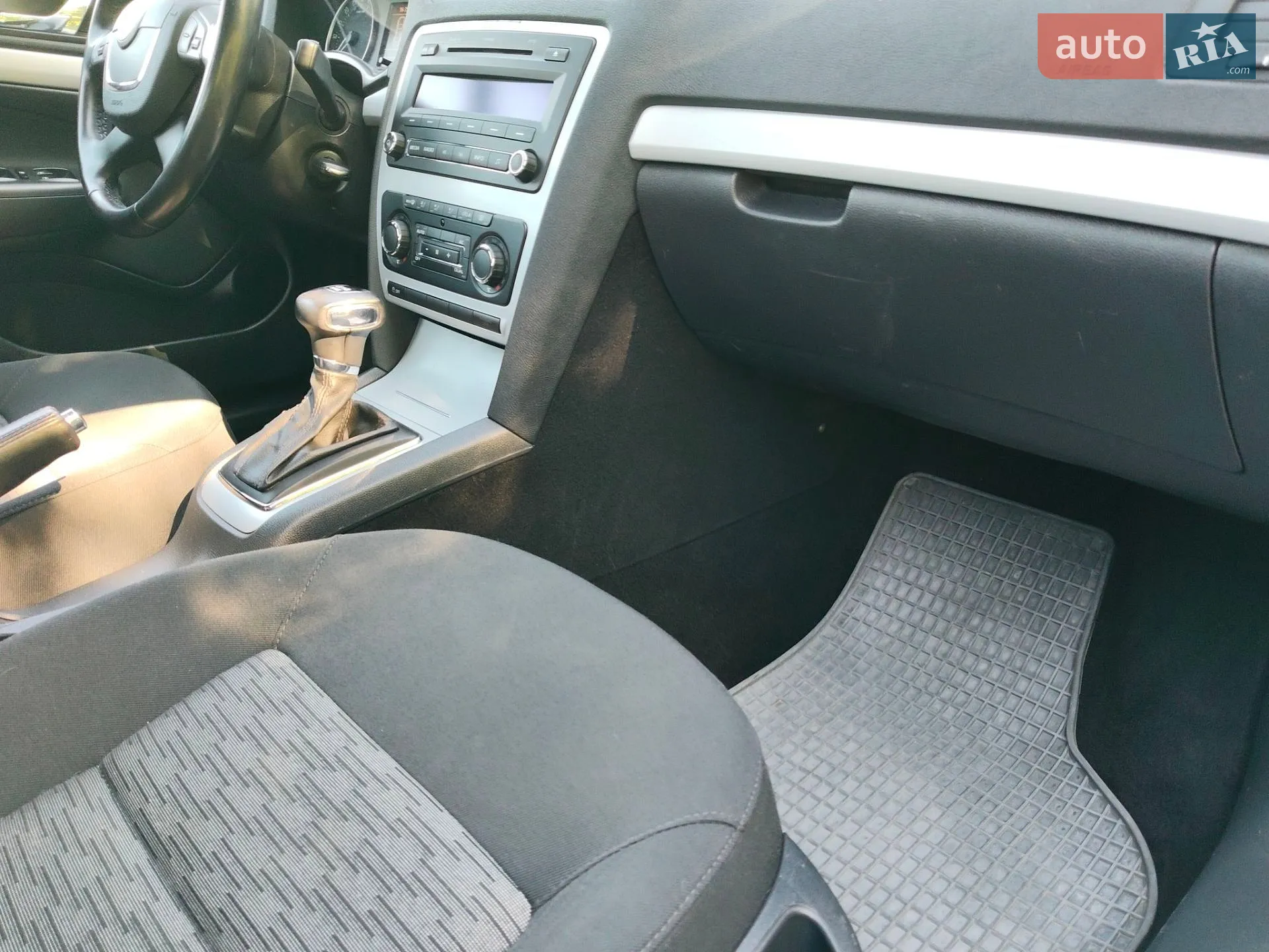 2011 Skoda Octavia - мініатюра 34