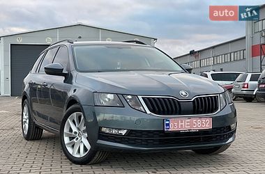 Универсал Skoda Octavia 2019 в Нововолынске
