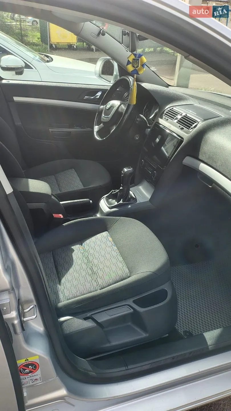 2011 Skoda Octavia - мініатюра 5