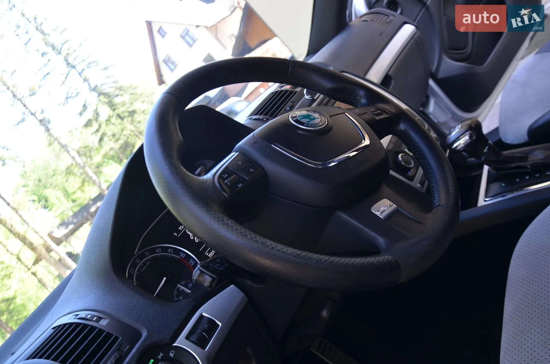 2010 Skoda Octavia - мініатюра 37