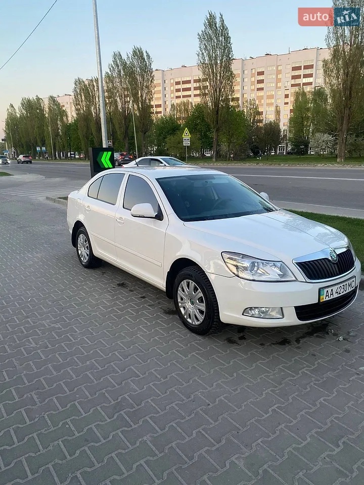 2010 Skoda Octavia - мініатюра 20