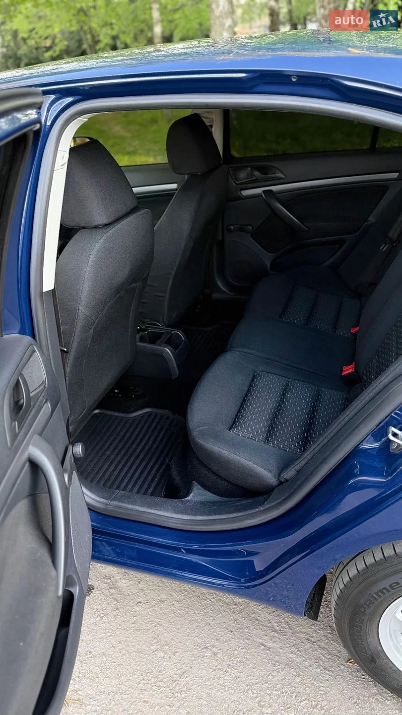 2011 Skoda Octavia - мініатюра 15