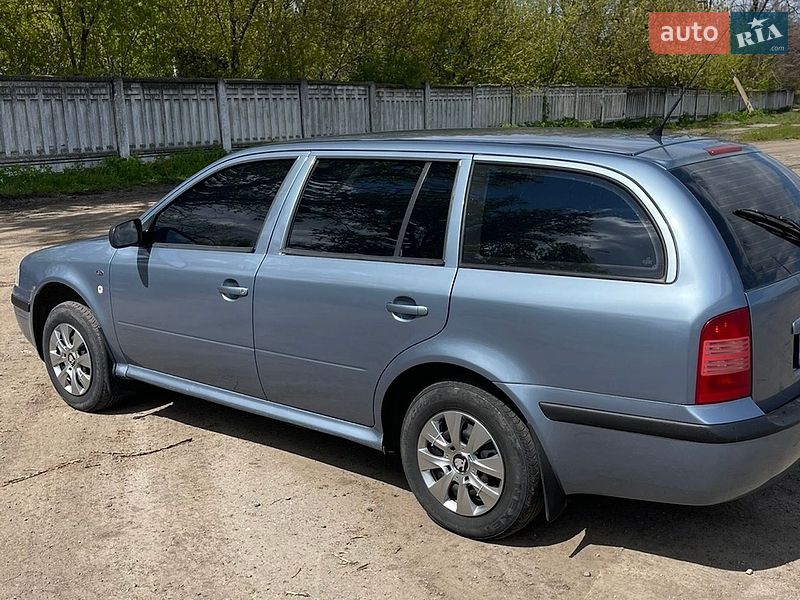 Универсал Skoda Octavia 2003 в Первомайске
