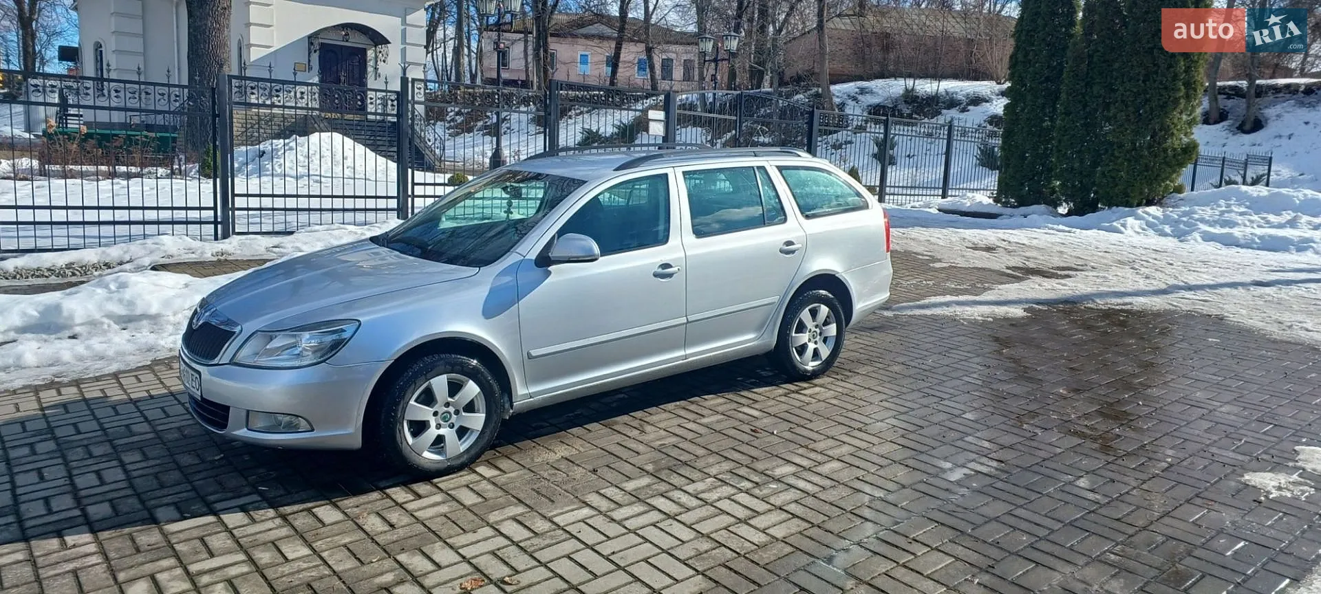 2011 Skoda Octavia - мініатюра 2