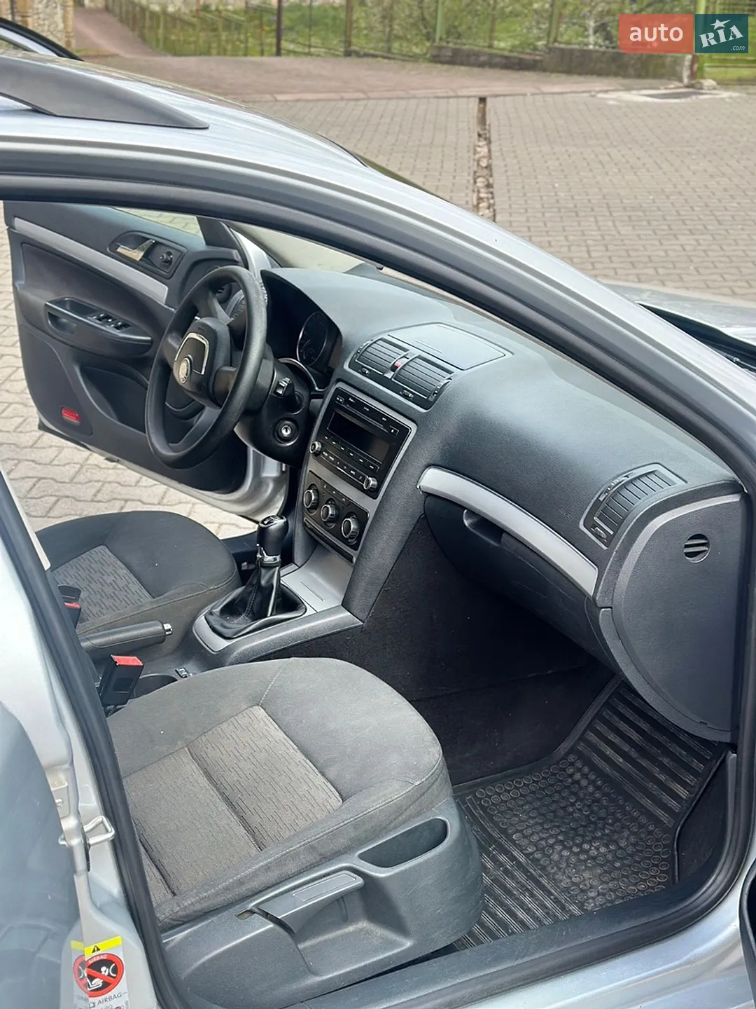 2011 Skoda Octavia - мініатюра 25