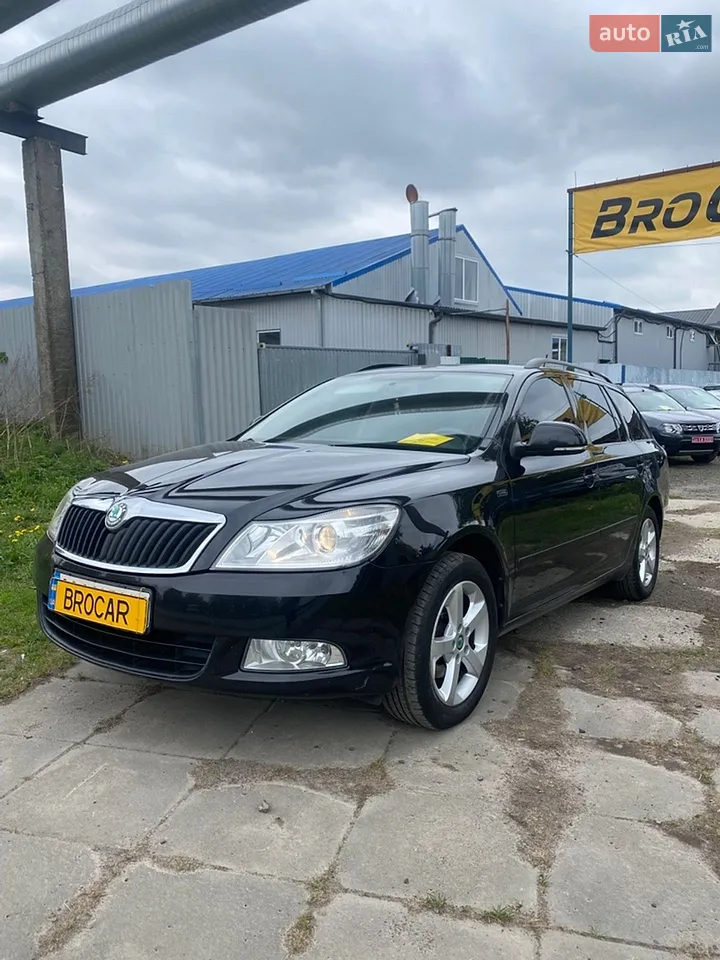2010 Skoda Octavia - мініатюра 15