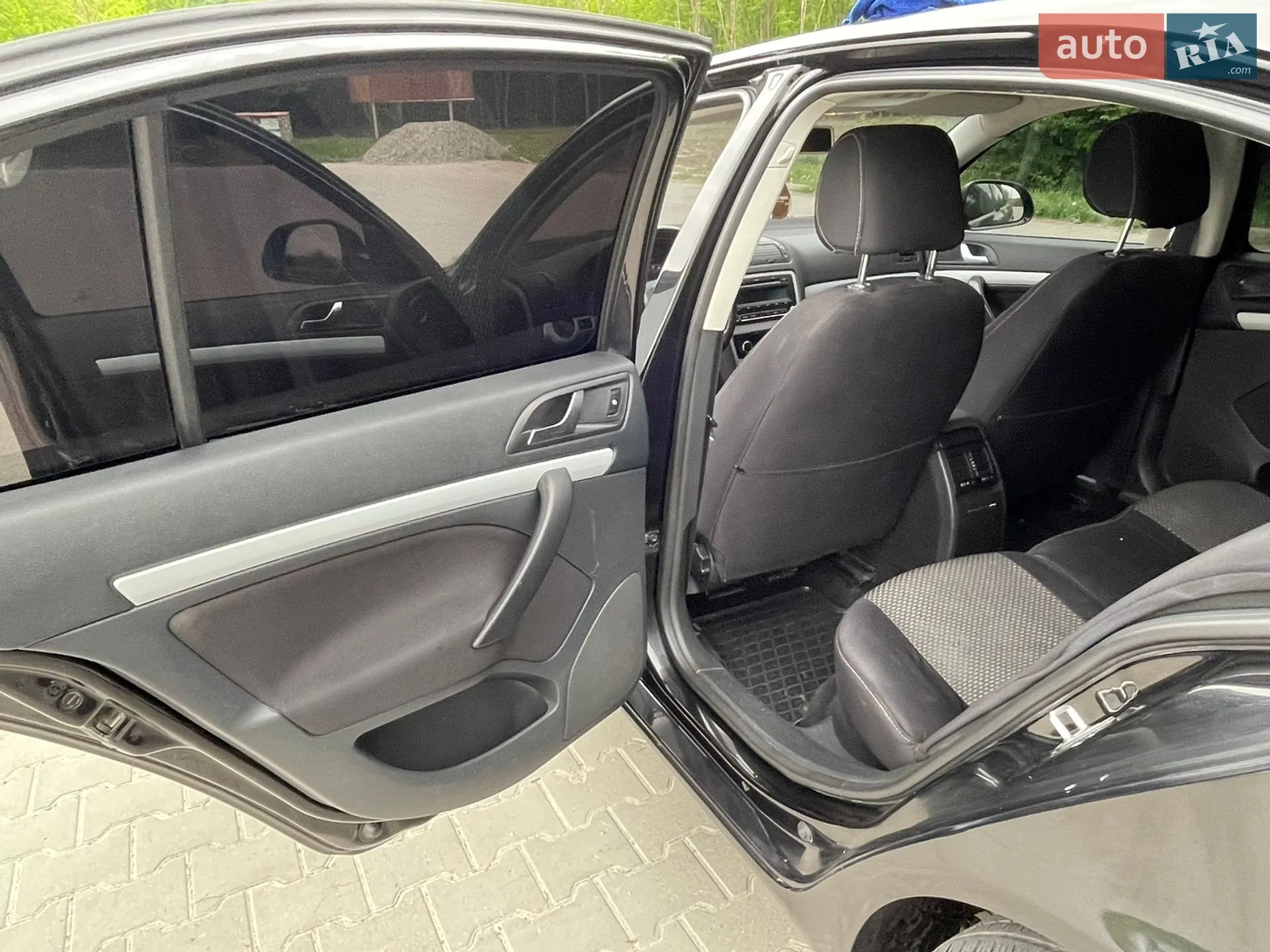 2010 Skoda Octavia - мініатюра 10