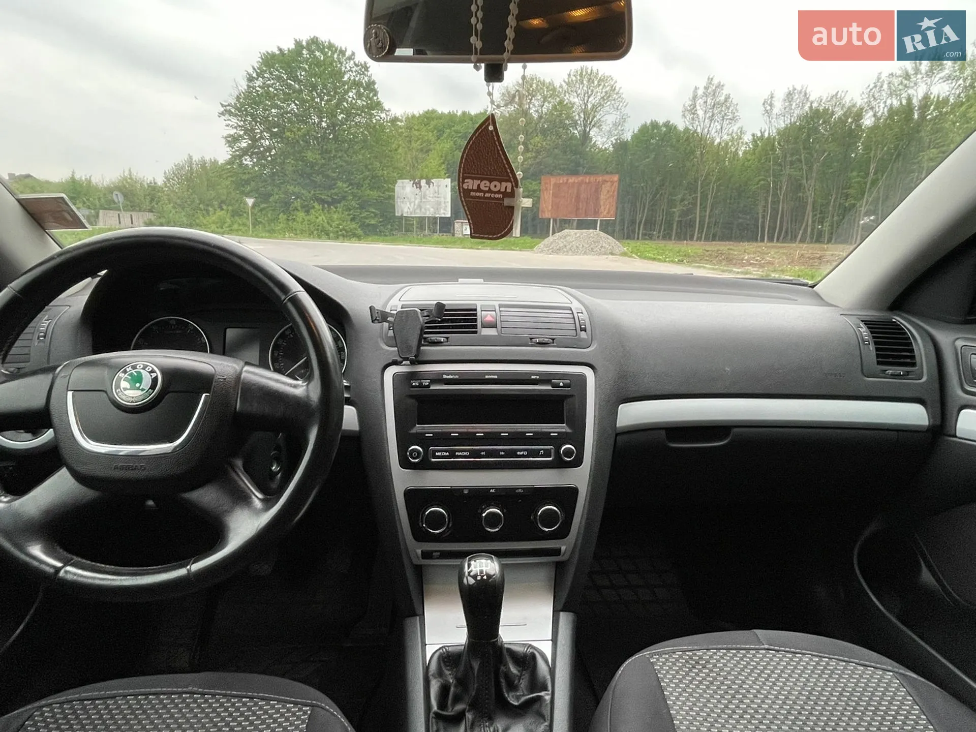 2010 Skoda Octavia - мініатюра 16