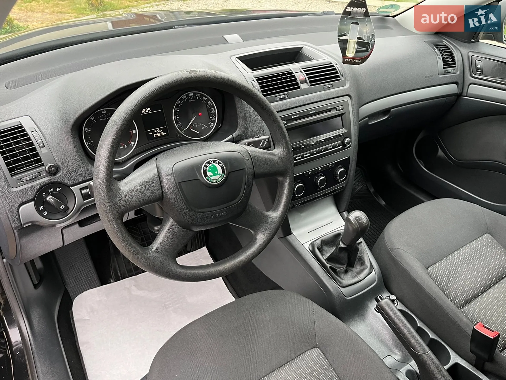 2011 Skoda Octavia - мініатюра 58