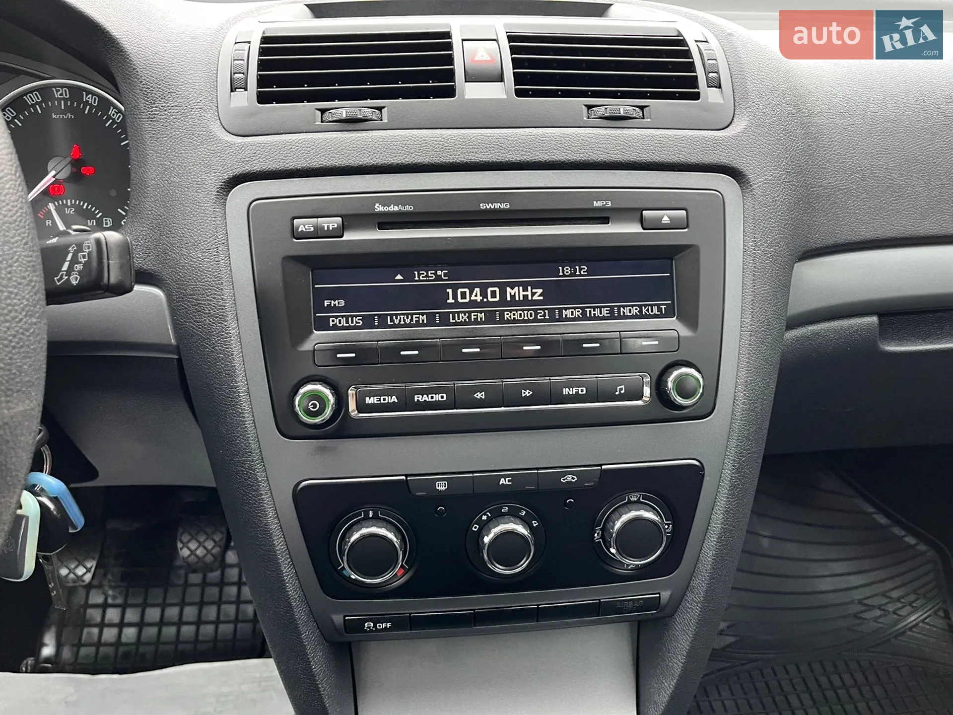 2011 Skoda Octavia - мініатюра 79