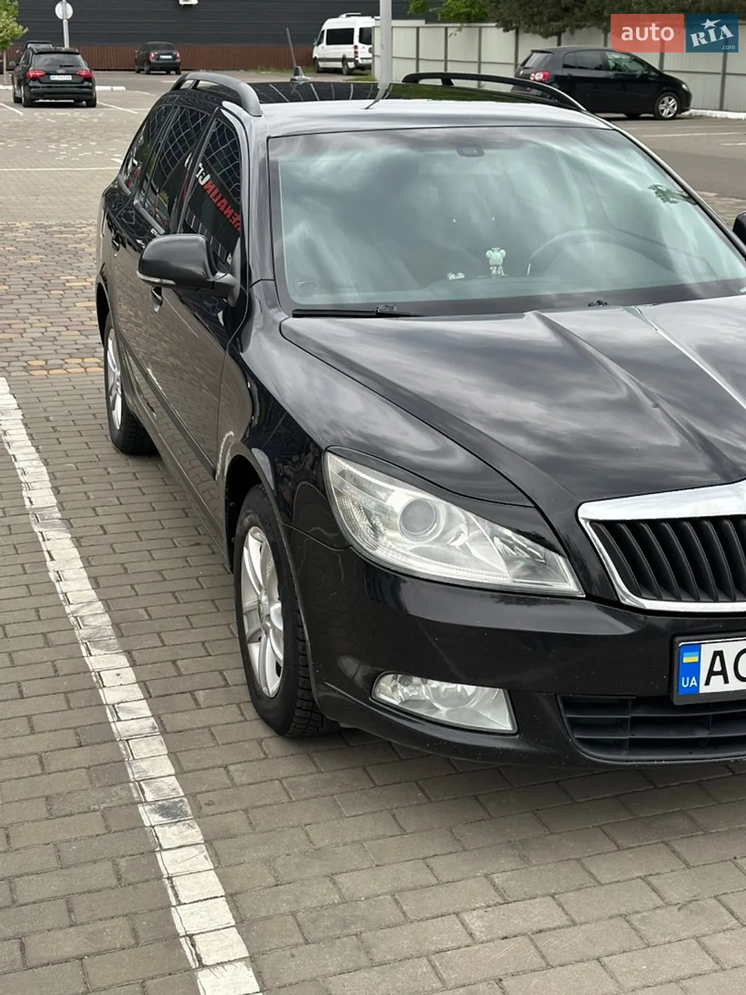 2011 Skoda Octavia - мініатюра 2