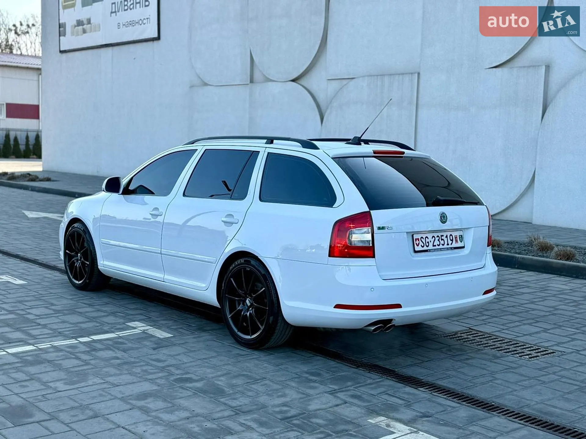 2010 Skoda Octavia - мініатюра 9