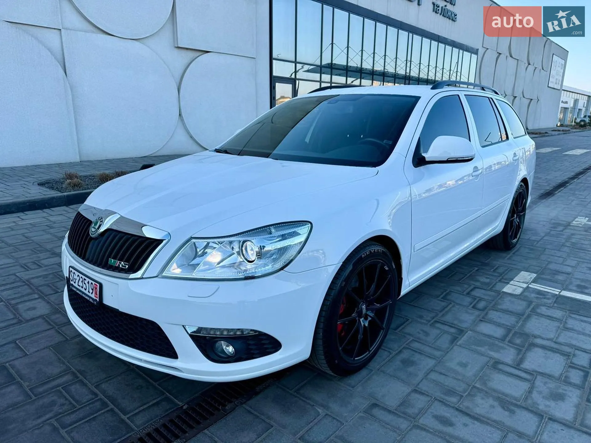 2010 Skoda Octavia - мініатюра 4