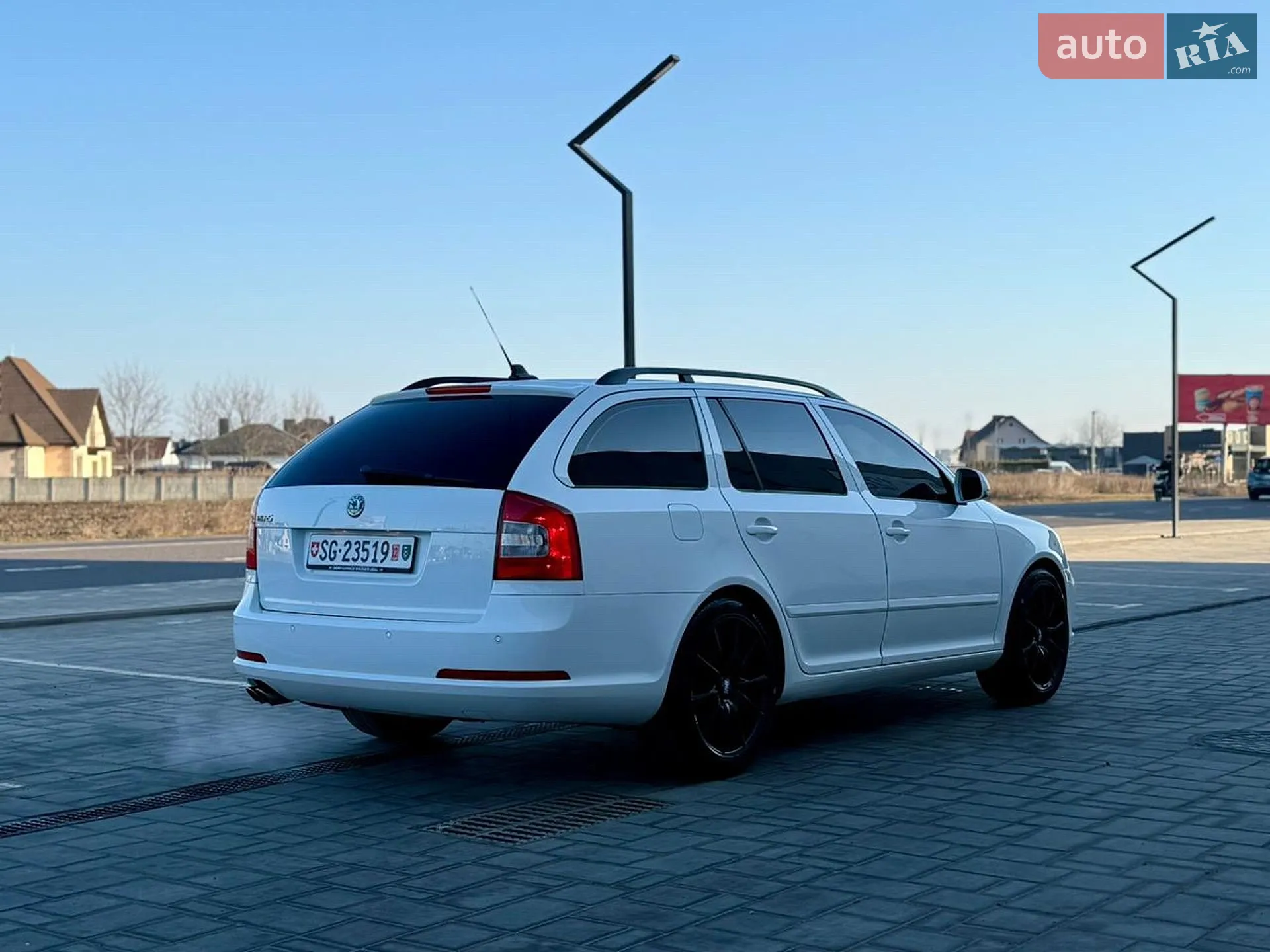 2010 Skoda Octavia - мініатюра 8