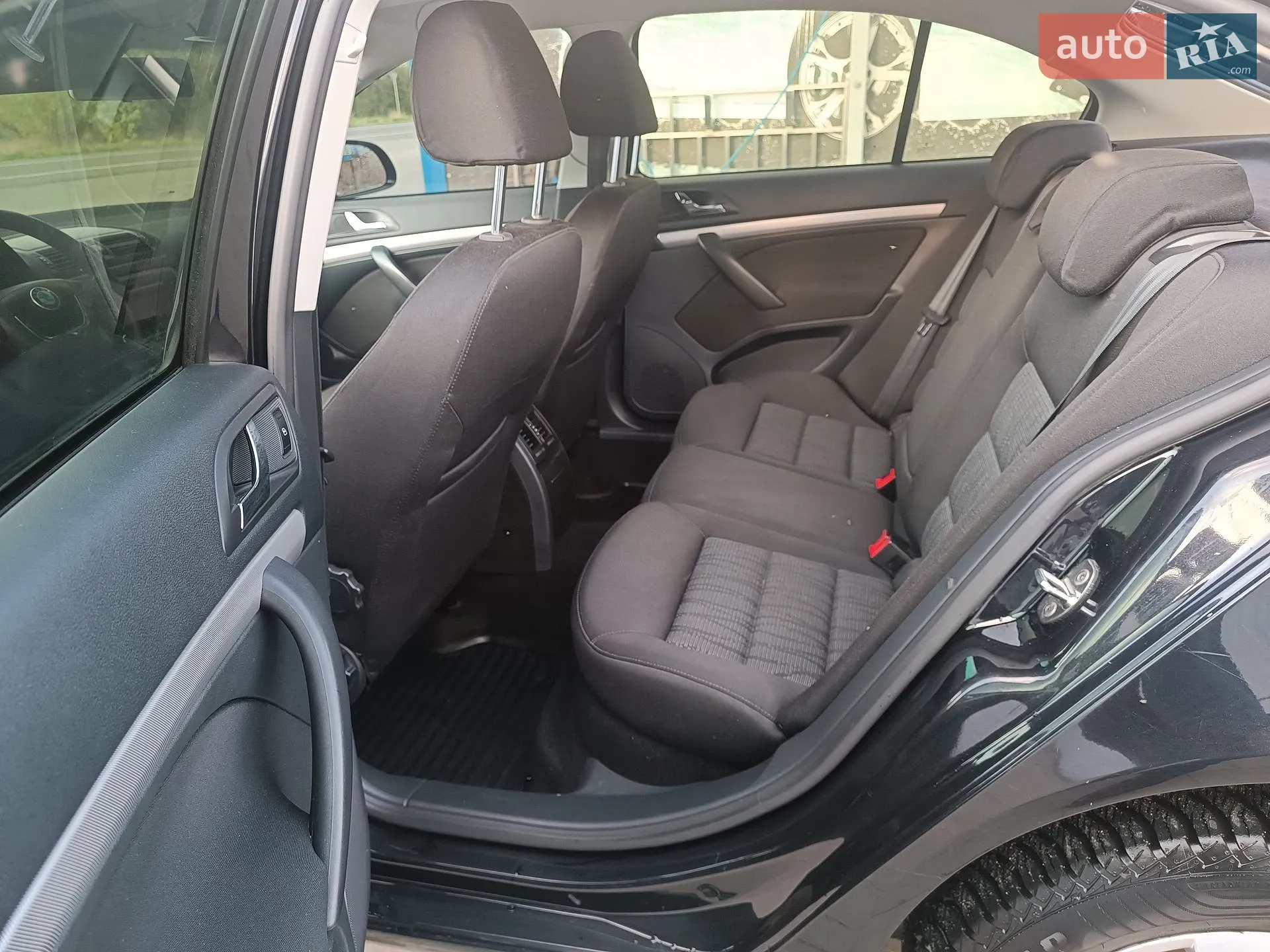 2012 Skoda Octavia - мініатюра 27