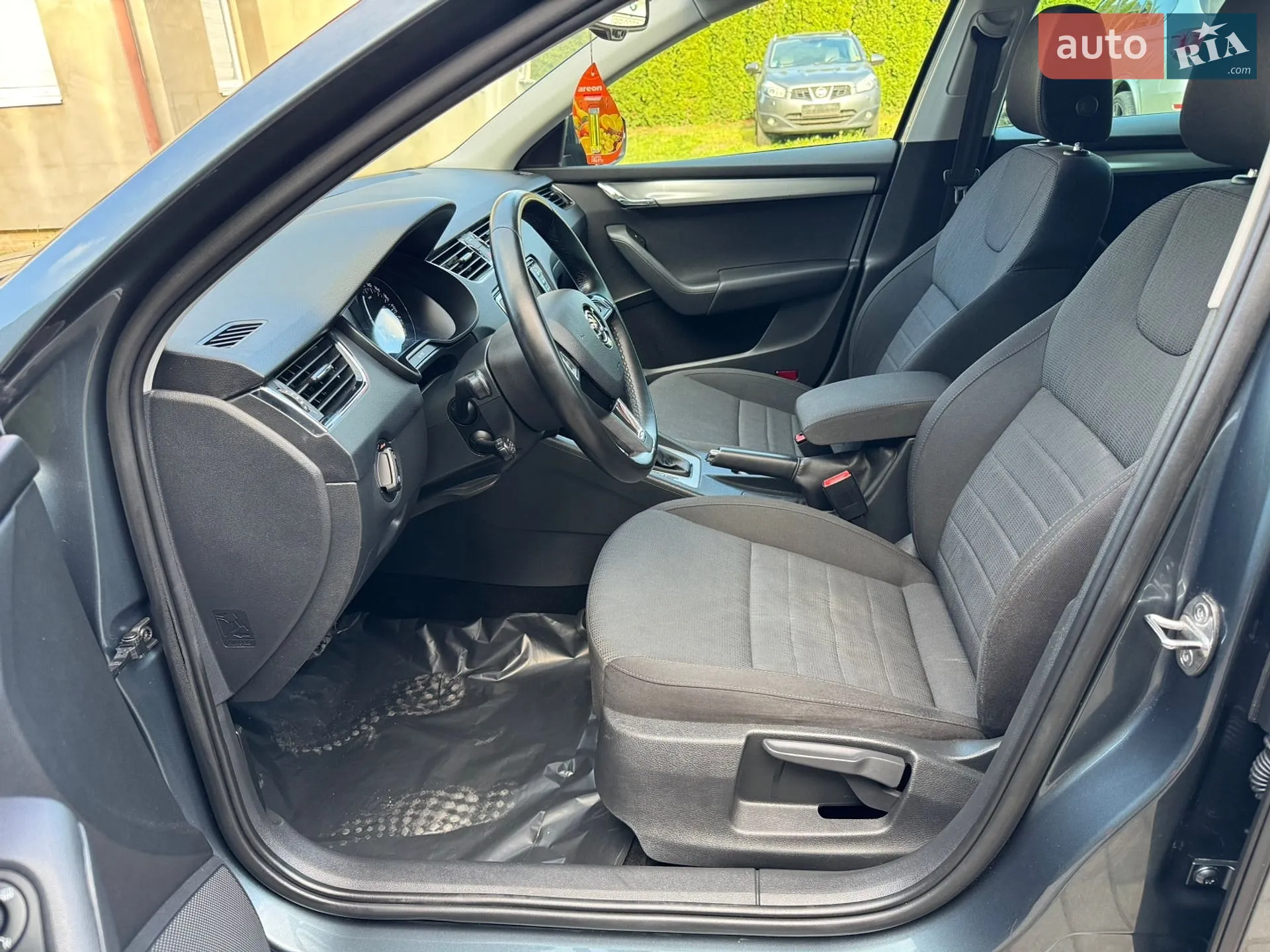 2016 Skoda Octavia - мініатюра 25
