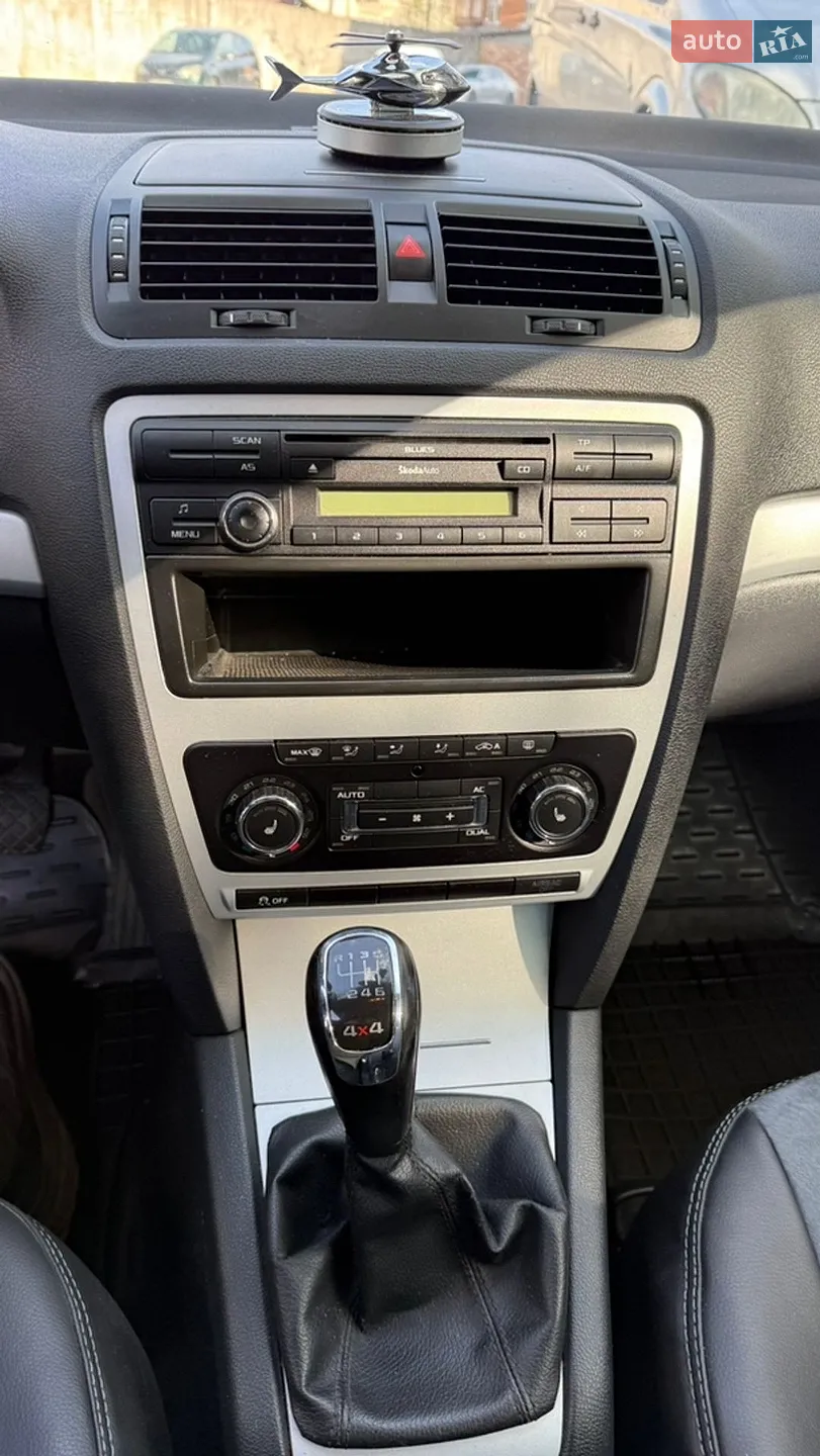 2011 Skoda Octavia - мініатюра 8