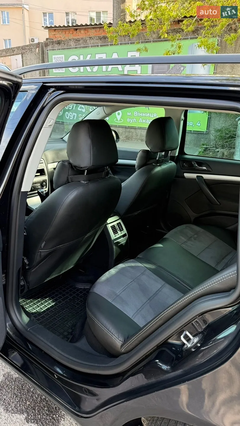 2011 Skoda Octavia - мініатюра 12
