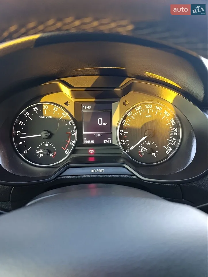 2016 Skoda Octavia - мініатюра 12