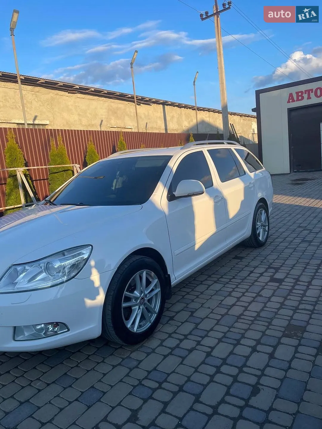 2011 Skoda Octavia - фото 1
