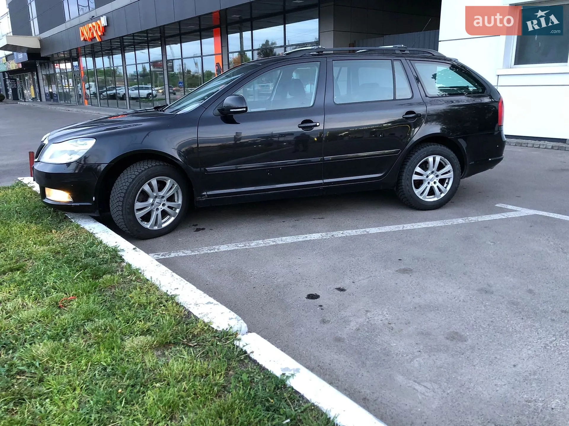 2010 Skoda Octavia - мініатюра 6