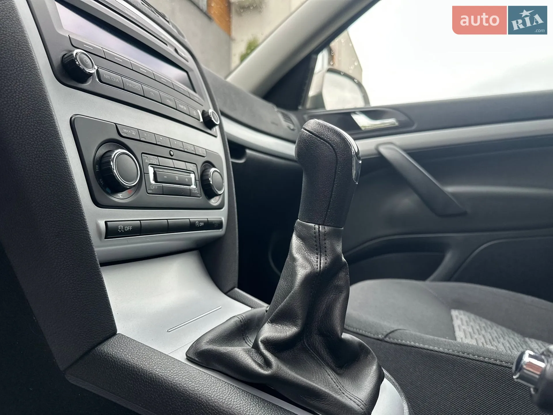 2012 Skoda Octavia - мініатюра 72