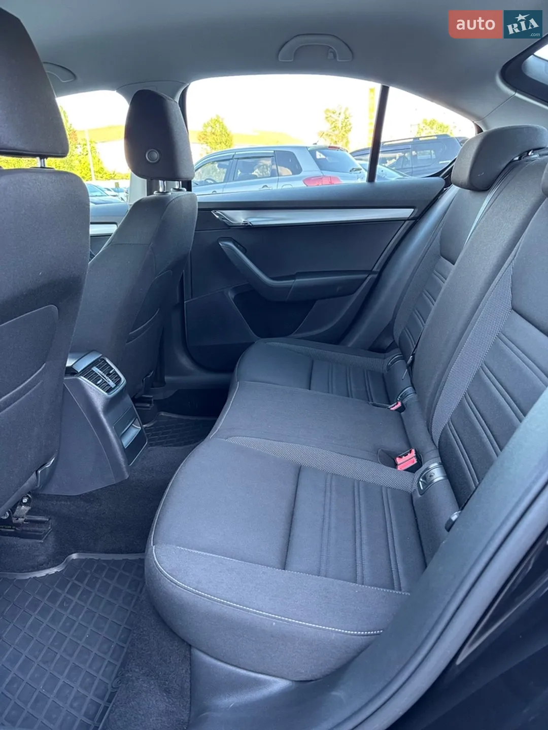 2018 Skoda Octavia - мініатюра 13