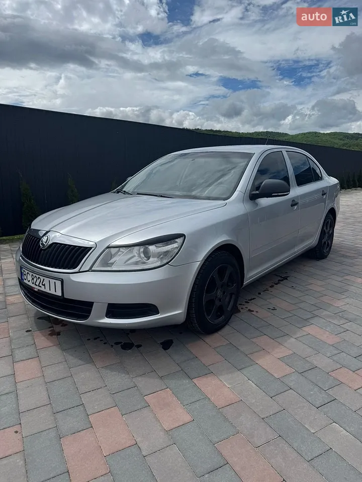 2010 Skoda Octavia - мініатюра 36