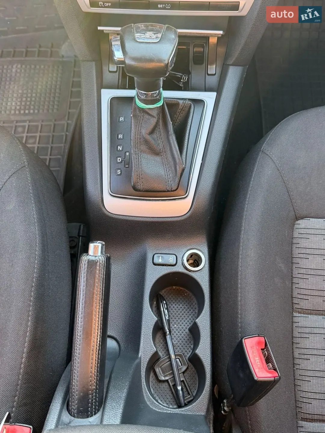 2010 Skoda Octavia - мініатюра 52