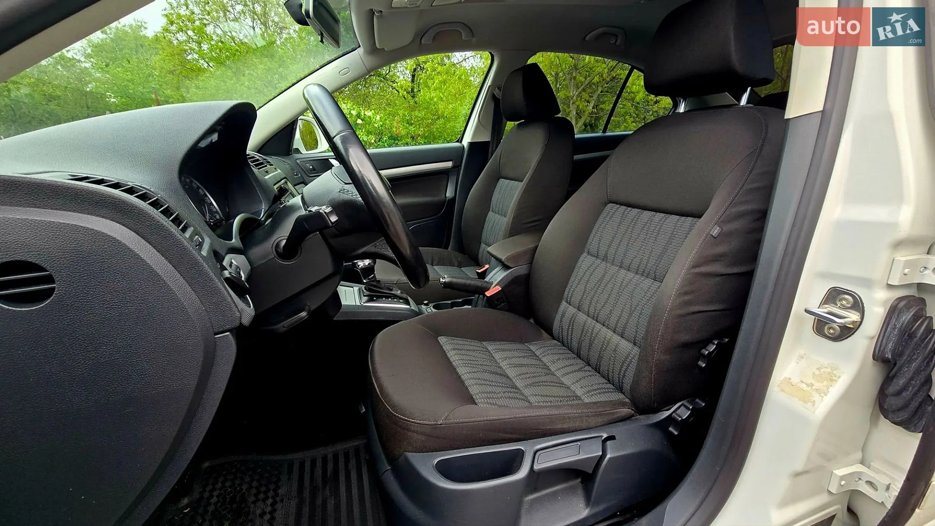 2013 Skoda Octavia - мініатюра 41