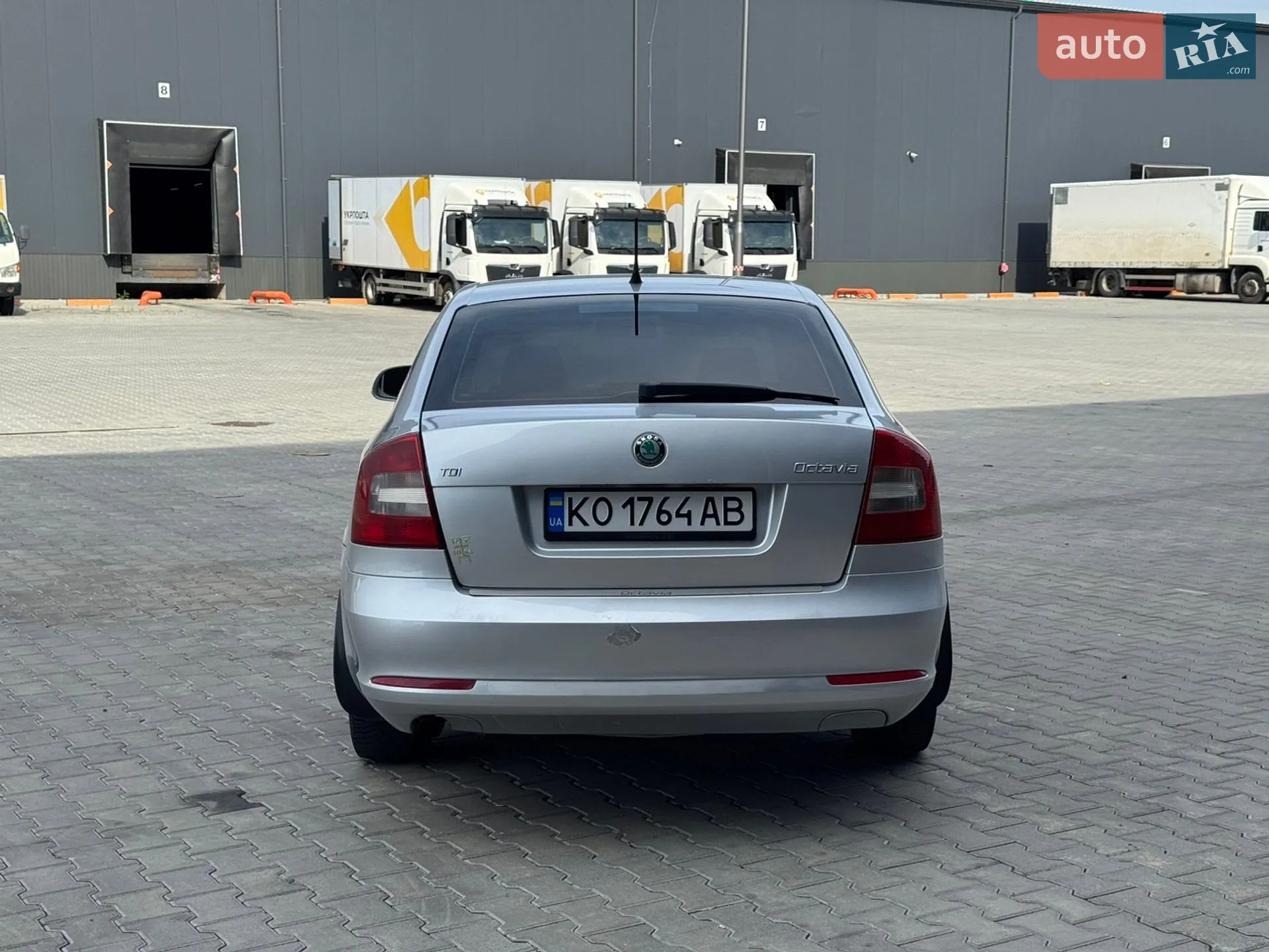 2011 Skoda Octavia - мініатюра 8