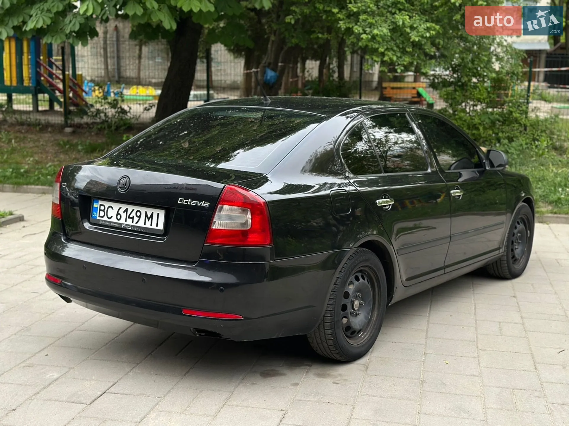 2010 Skoda Octavia - мініатюра 4