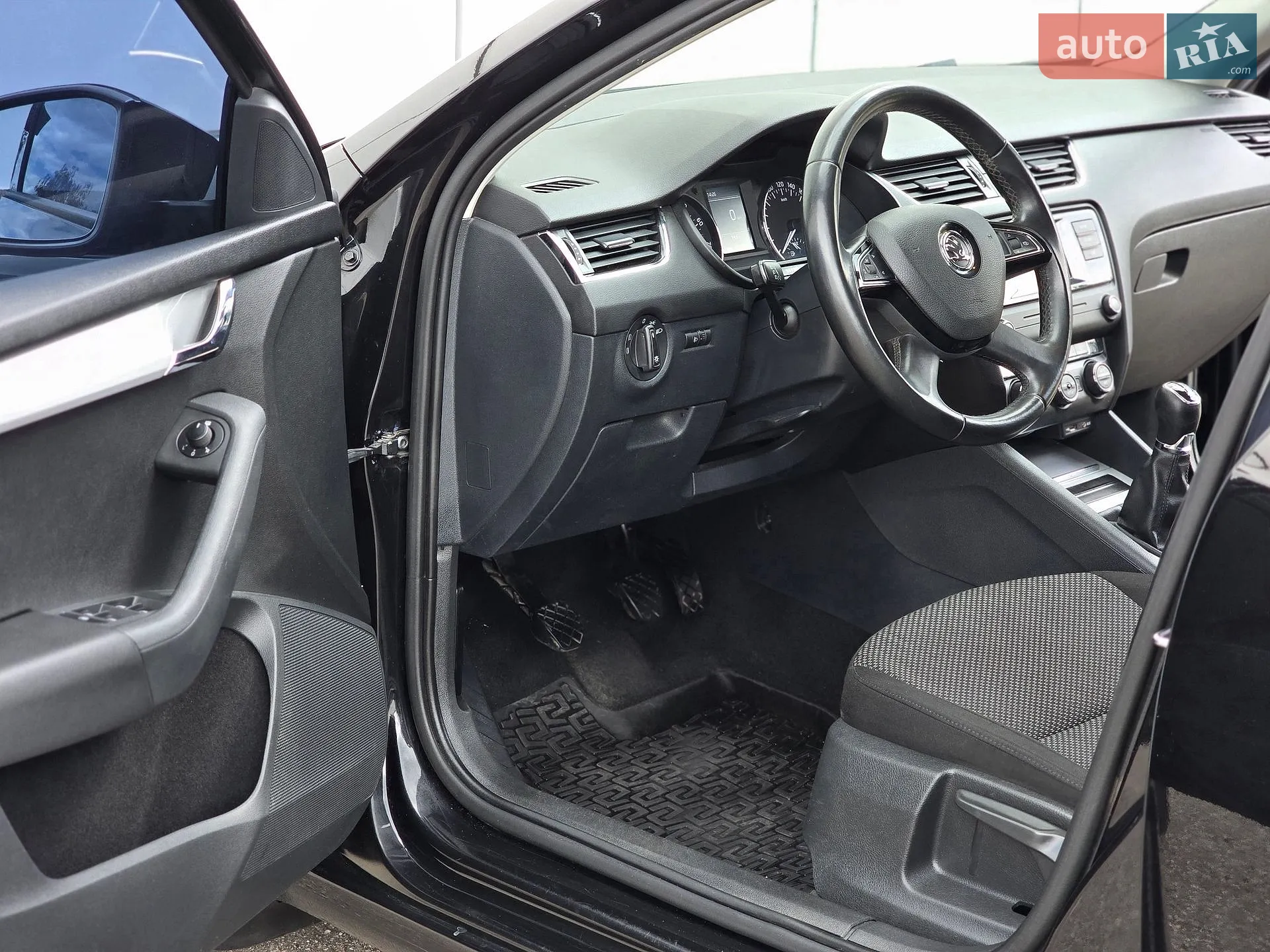 2015 Skoda Octavia - мініатюра 22