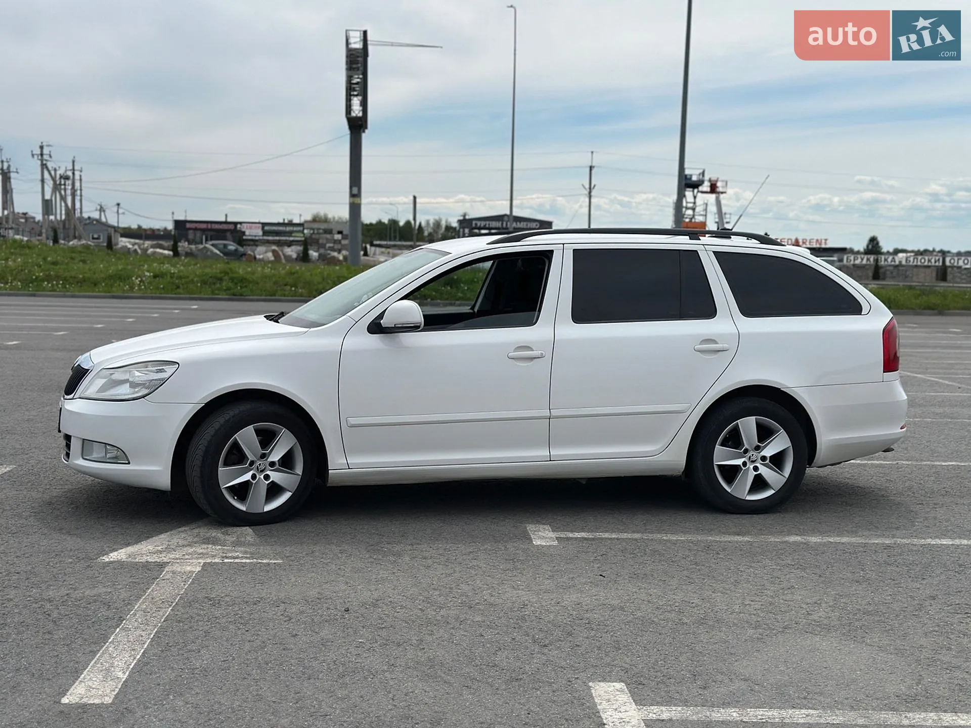 2010 Skoda Octavia - мініатюра 7