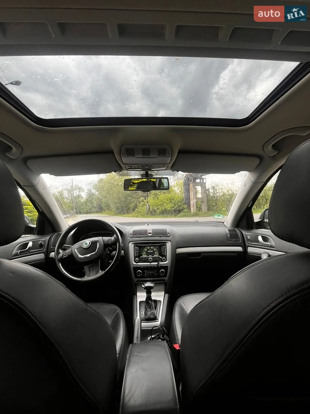 2010 Skoda Octavia - мініатюра 21