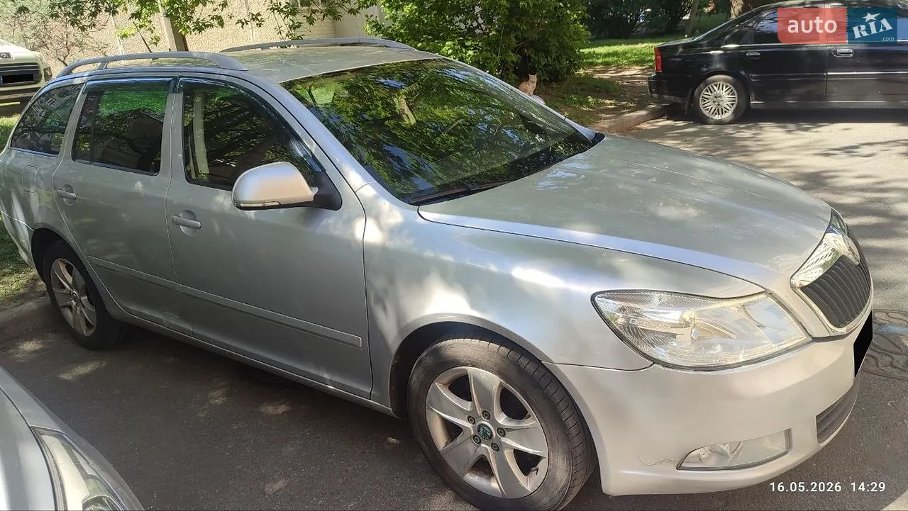 2010 Skoda Octavia - мініатюра 16