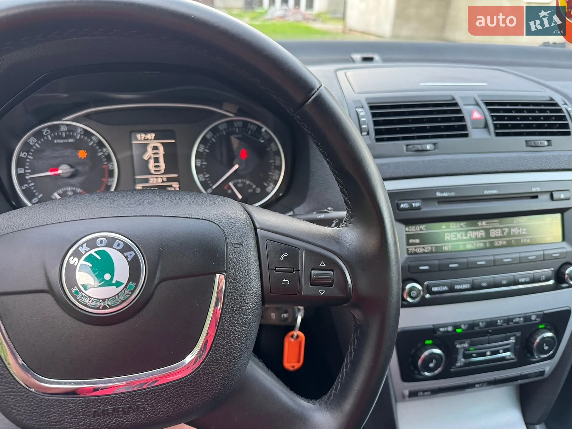 2013 Skoda Octavia - мініатюра 30