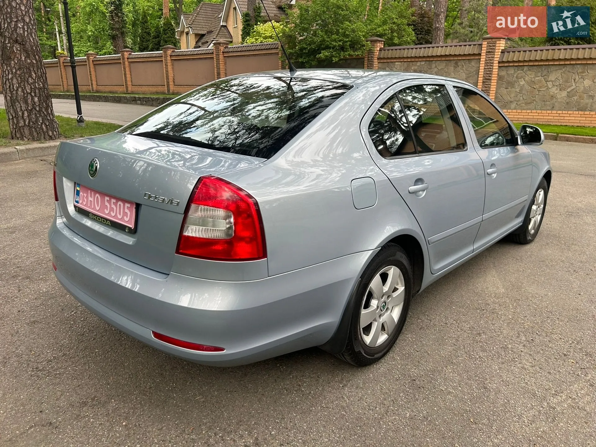 2010 Skoda Octavia - мініатюра 13