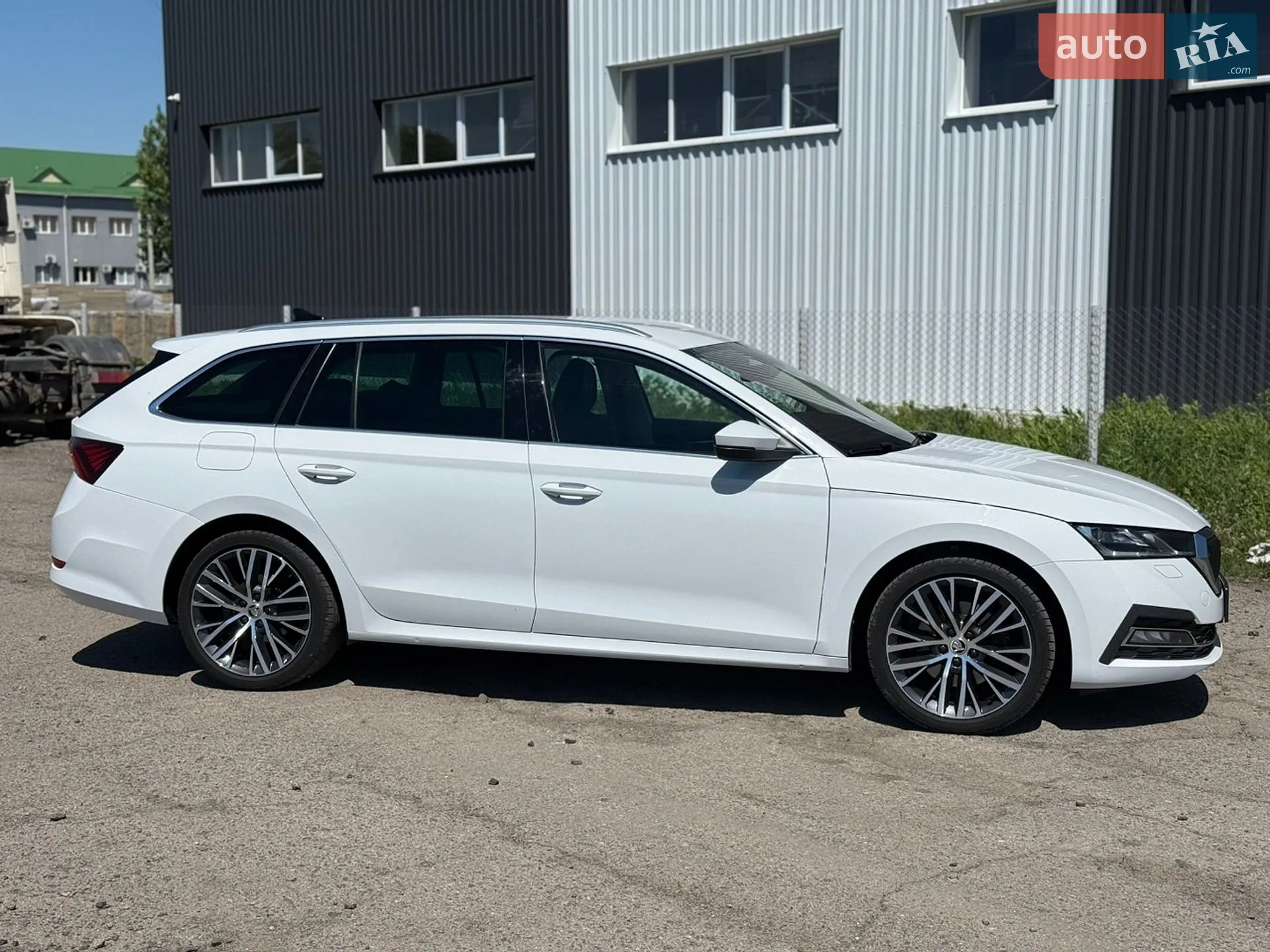 2020 Skoda Octavia - фото 1