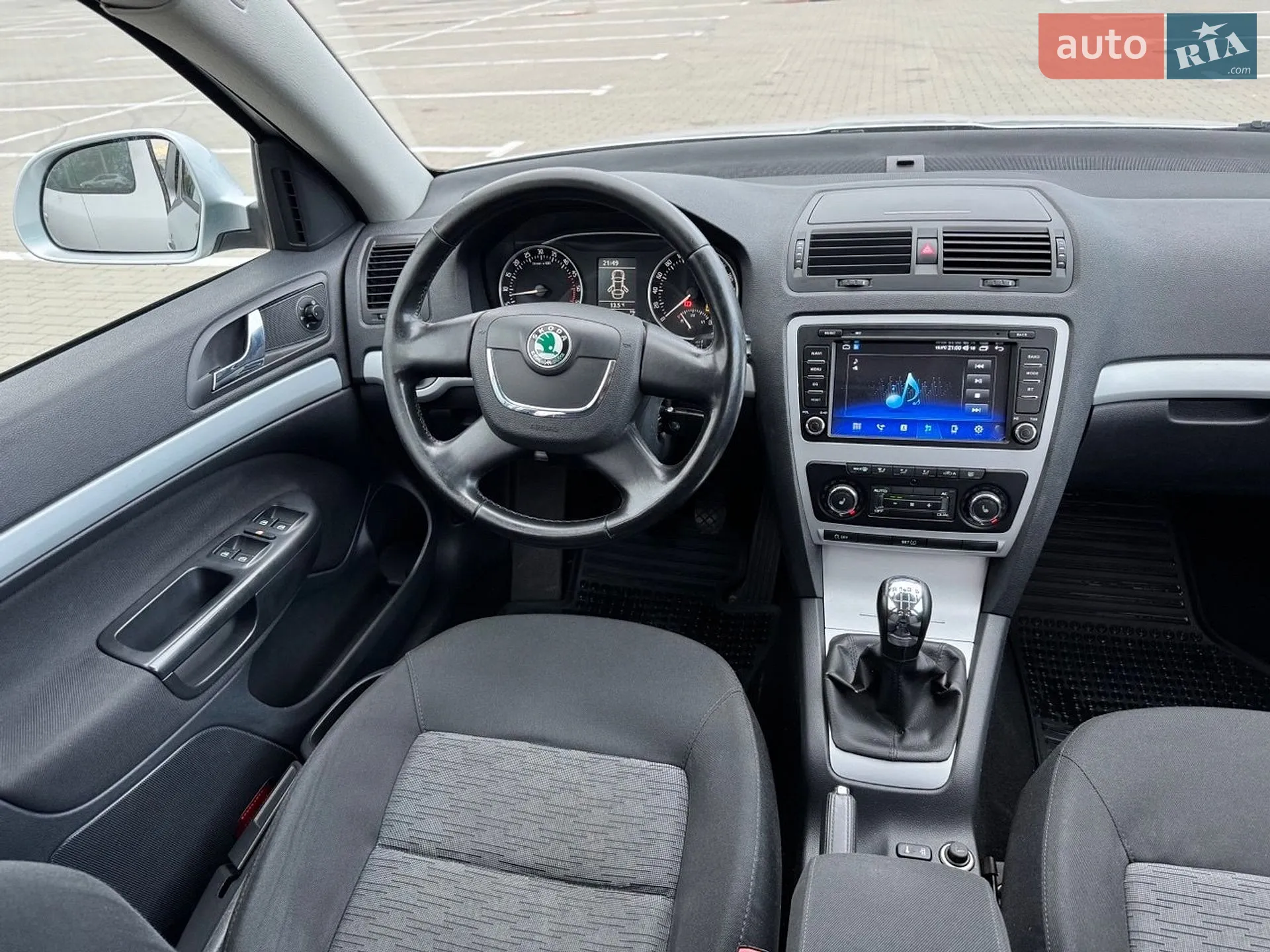 2010 Skoda Octavia - мініатюра 10