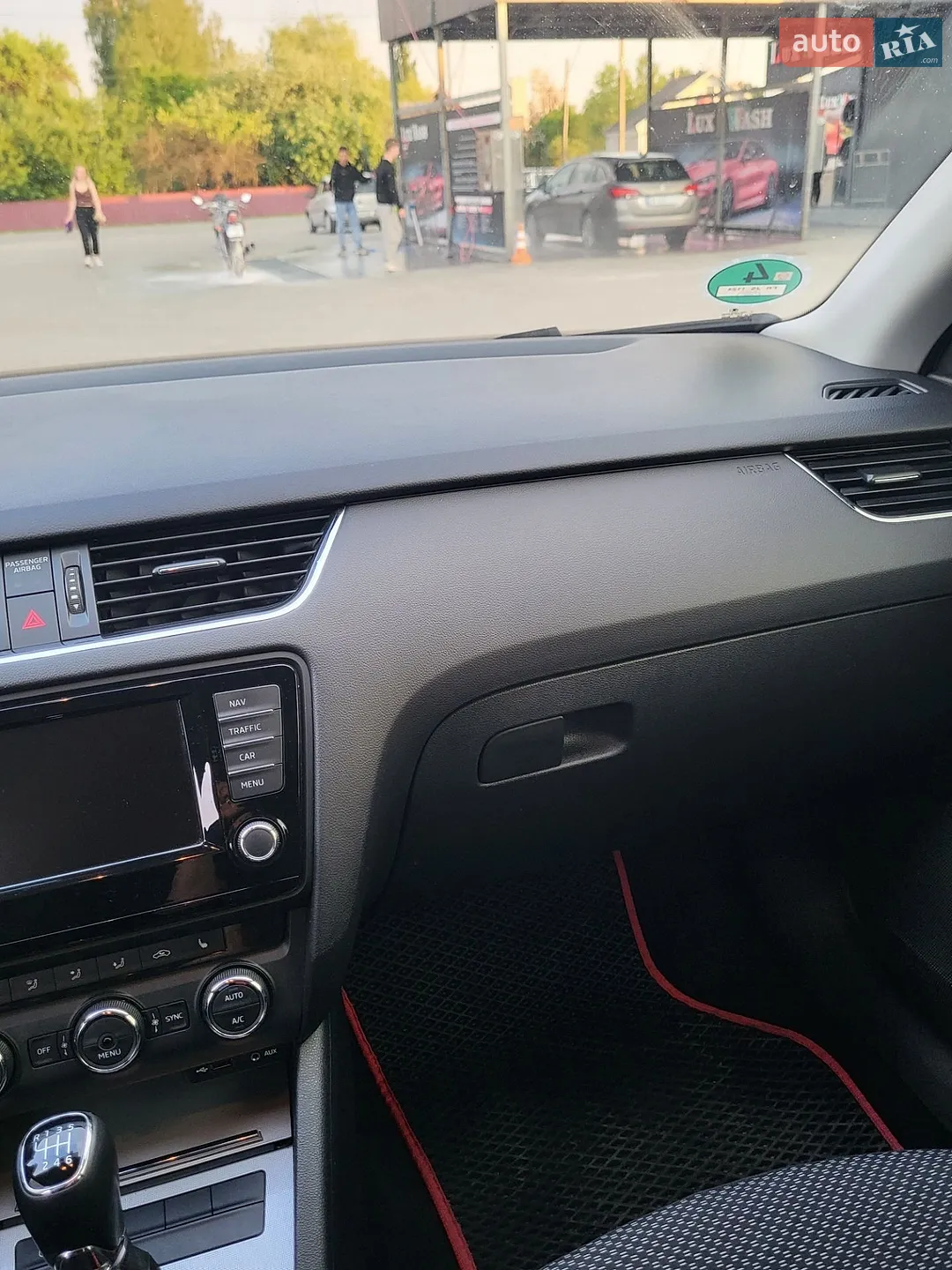 2015 Skoda Octavia - мініатюра 15