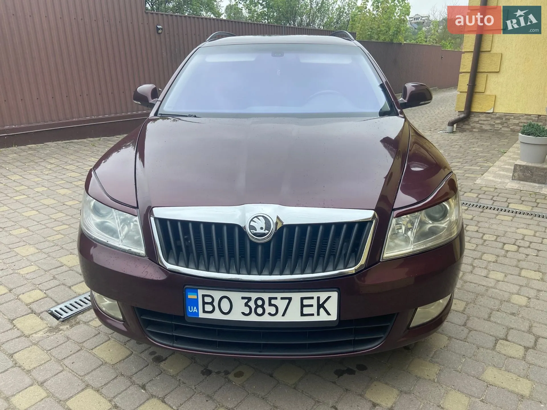 2010 Skoda Octavia - мініатюра 2